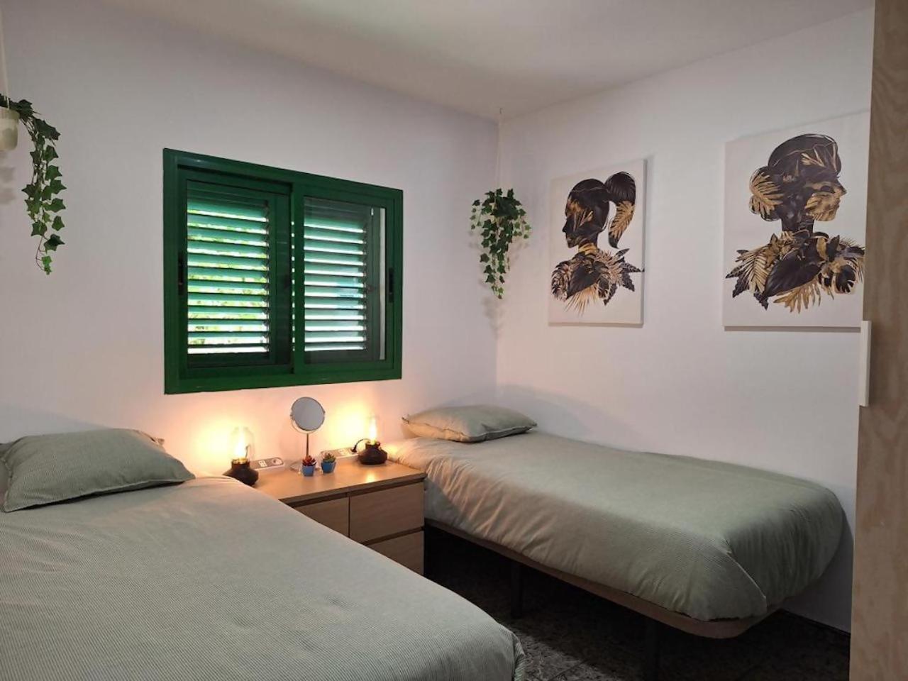 Olas Palmeras Apartment *